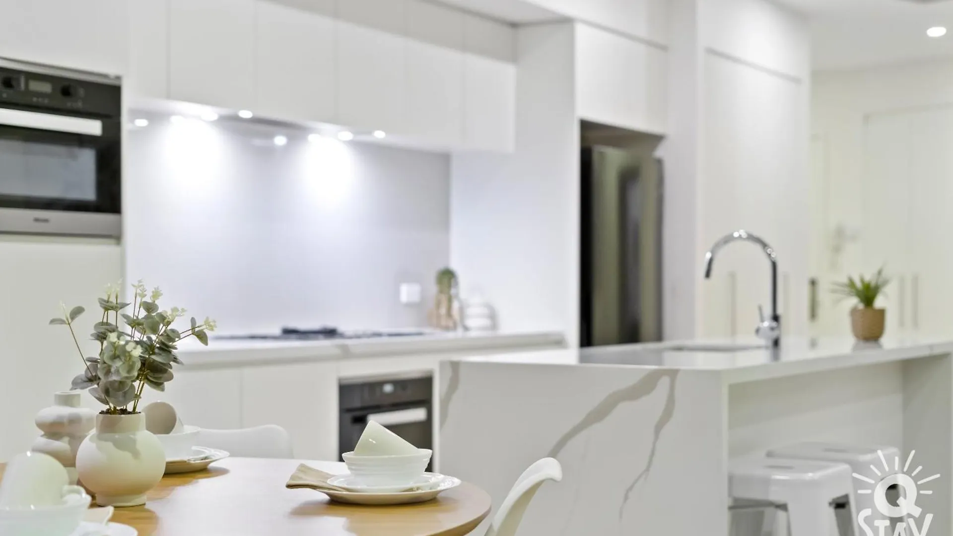 Ruby - 2 Bedroom Penthouse In Surfers Paradise! Голд-Кост Отель