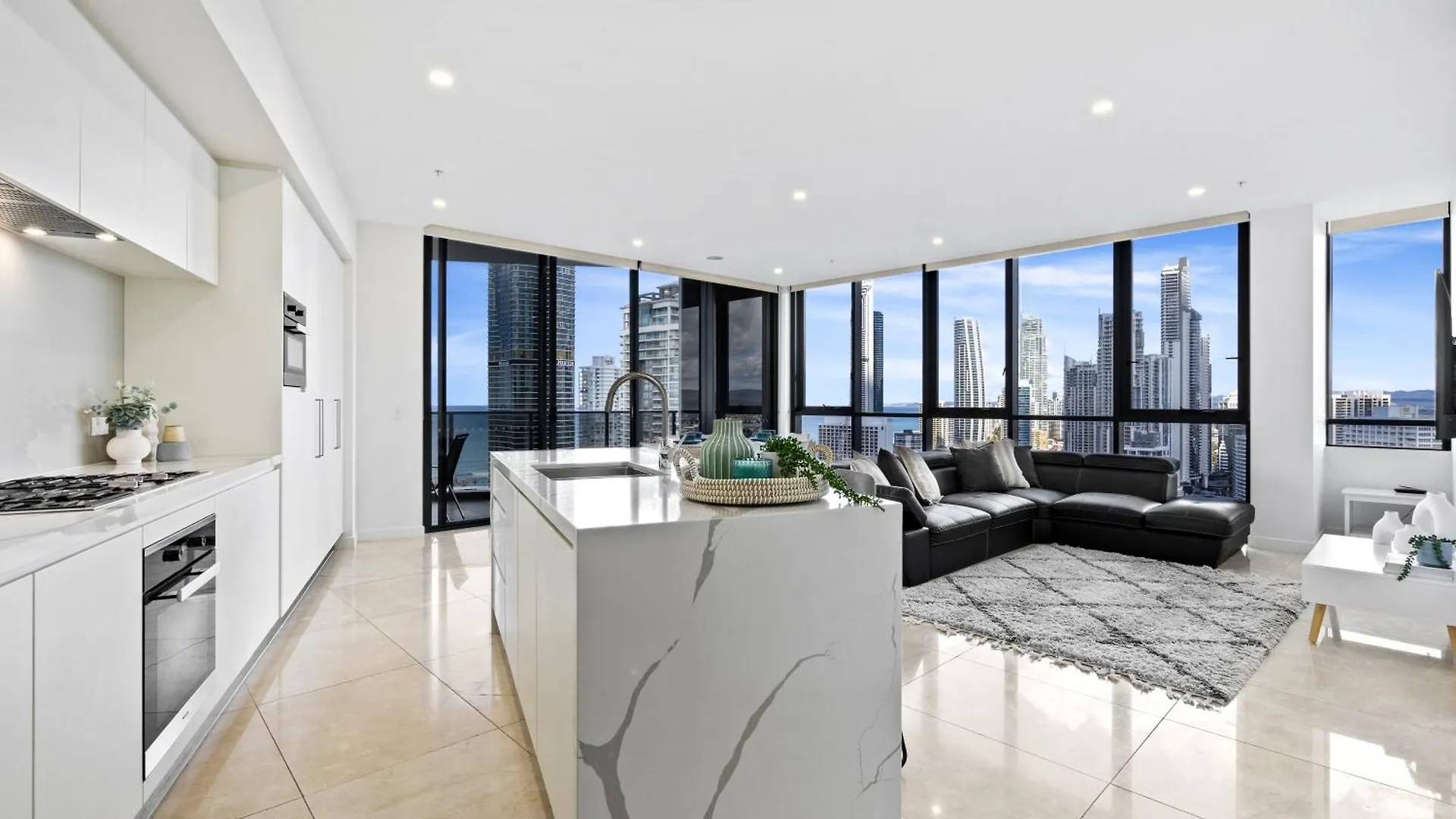 Hotel Ruby - 2 Bedroom Penthouse In Surfers Paradise! Gold Coast