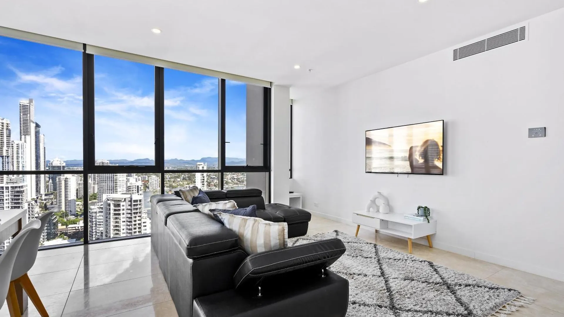 Ruby - 2 Bedroom Penthouse In Surfers Paradise! Gold Coast 5*,